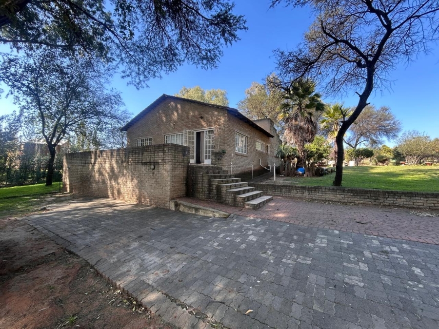 4 Bedroom Property for Sale in Parys Free State